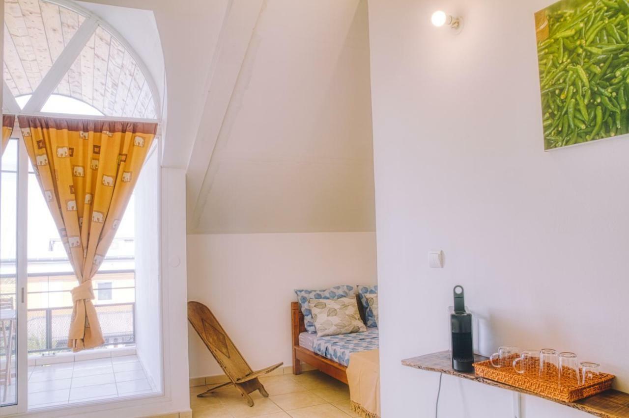 Apartament Bakkasab St Gilles Saint-Gilles Les Bains Zewnętrze zdjęcie